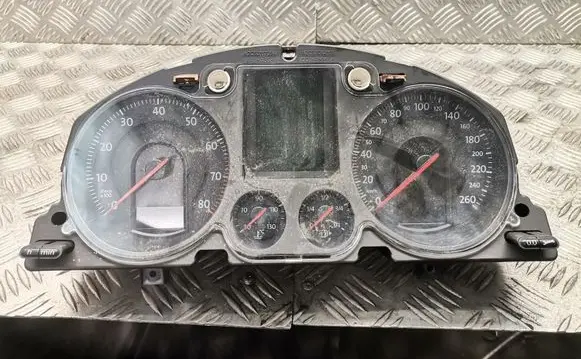 Volkswagen PASSAT B6 Speedometer (instrument cluster) a2c53194181