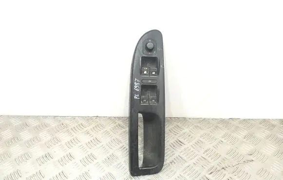 Volkswagen PASSAT B6 Electric window control switch 1K4959857 1K0959565F