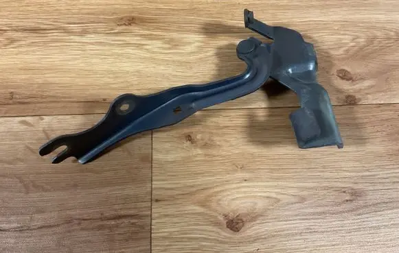 Mazda 3 I Engine bonnet/hood hinges