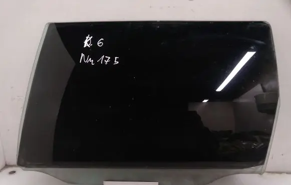 Volvo V70 Rear door window glass