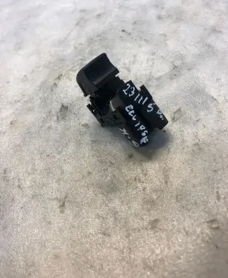 Mitsubishi Eclipse Cross Electric window control switch 8608a320