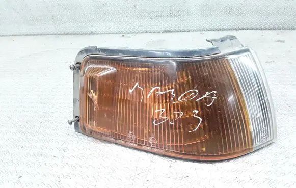 Mazda 323 Front indicator light