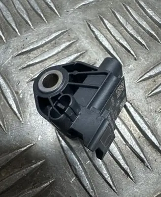 BMW XM Airbag deployment crash/impact sensor 9496815 A3C0637430000 00009