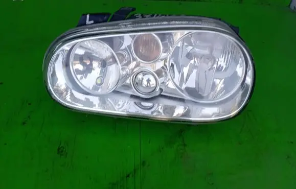 Volkswagen Golf IV Headlight/headlamp