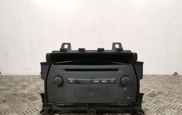 Lexus NX Radio/CD/DVD/GPS head unit 8014078040