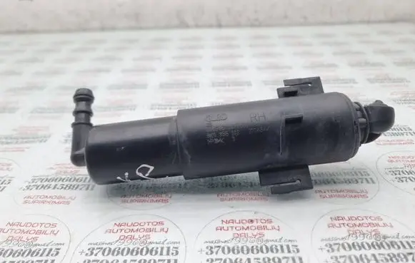 Audi A4 S4 B8 8K Headlight washer spray nozzle 8K0955102