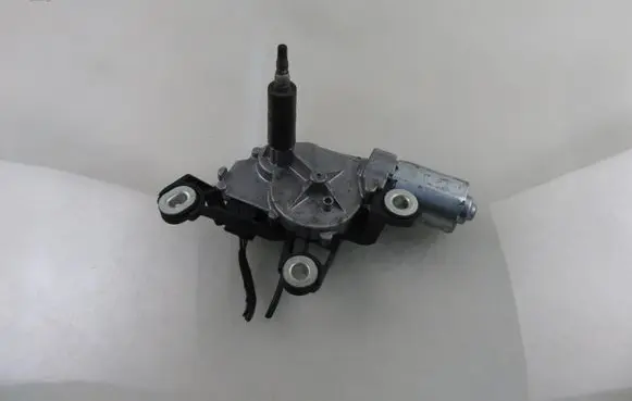 Seat Ibiza III (6L) Rear window wiper motor 6L6955711