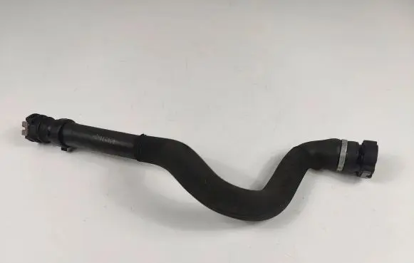 Peugeot 3008 I Engine coolant pipe/hose 9684684180