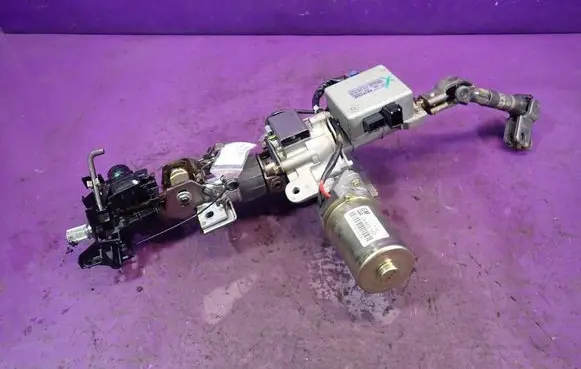 Opel Corsa C Power steering pump 24463940