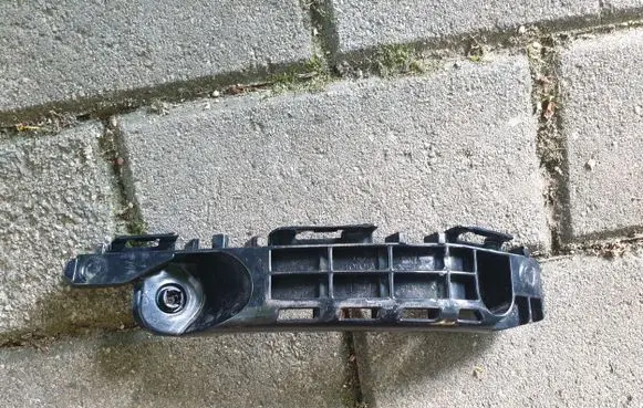 Toyota Yaris XP210 Front bumper foam support bar 52536K0010