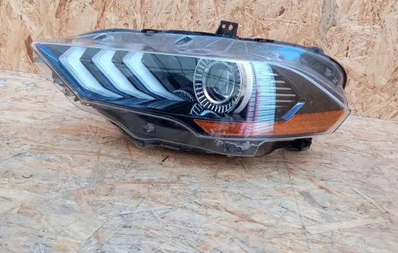 Ford Mustang VI Headlight/headlamp