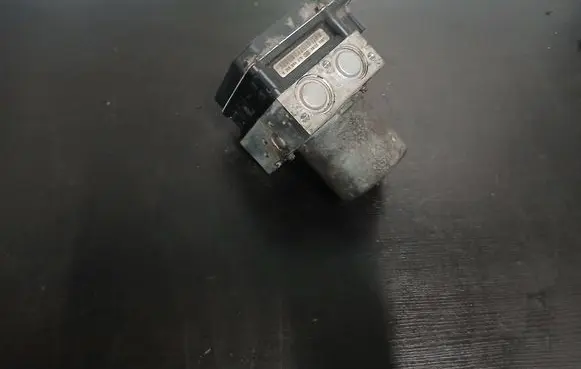 BMW 5 E60 E61 ABS Pump 6769703 6769705