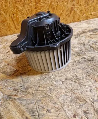KIA Ceed Heater fan/blower F00S3B2474