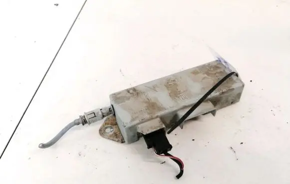 Antenna control unit