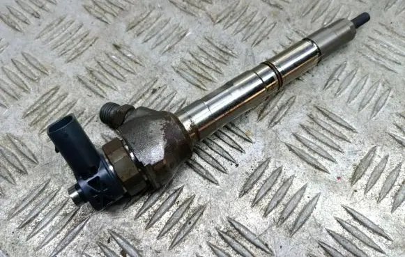 Volkswagen PASSAT B7 USA Fuel injector