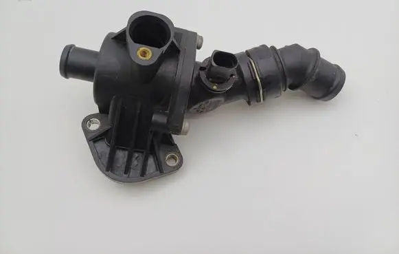 Volkswagen Touran I Thermostat housing TM6109 1J0121619
