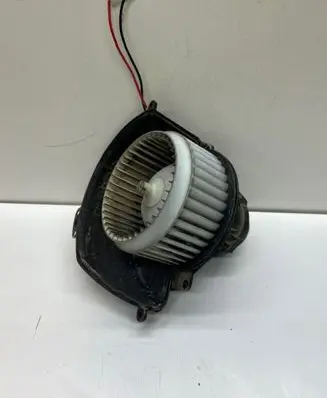 Opel Astra H Heater fan/blower 52407543 00174 L073A30