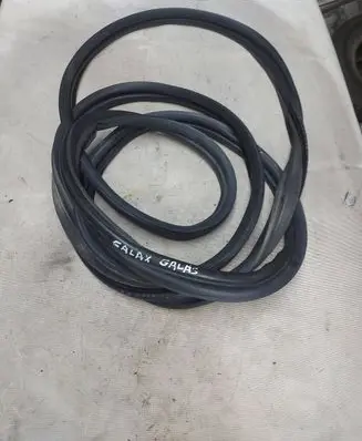 Ford Galaxy Seal rubber (tailgate) d1m2a
