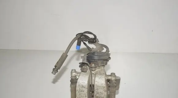 Rear brake caliper