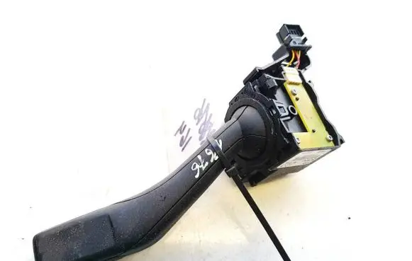 Volkswagen Golf V Indicator stalk 1k0953513 01103500