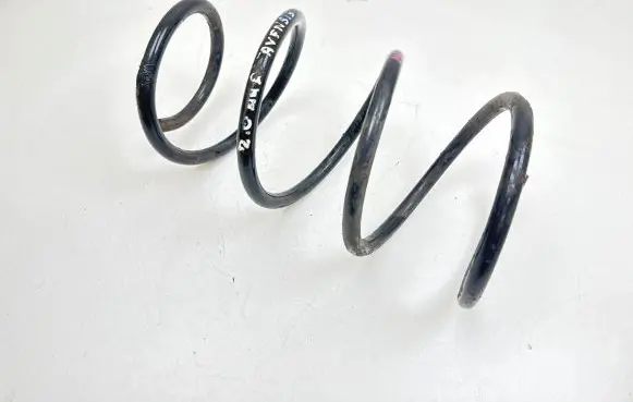 Toyota Avensis T250 Front coil spring