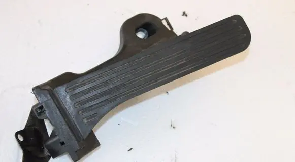 Volkswagen Touran I Accelerator throttle pedal 1T2721503B