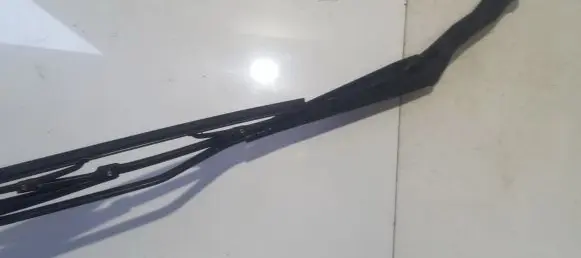 Peugeot 206 Front wiper blade arm 4282