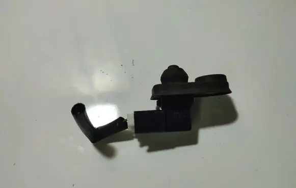 Mitsubishi ASX Front door sensor 