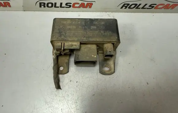 Mercedes-Benz Sprinter W901 W902 W903 W904 Glow plug pre-heat relay 0255452832