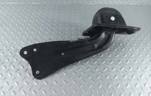 Volkswagen PASSAT B8 USA Rear upper control arm/wishbone 1K0505224L