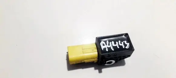 Honda CR-V Airbag deployment crash/impact sensor 77970swae113m4 5wk43786
