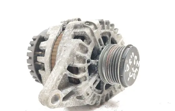 Hyundai ix35 Generator/alternator 373002A800 2609674