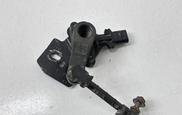 Peugeot 5008 II Headlight/headlamp level sensor 9826684080