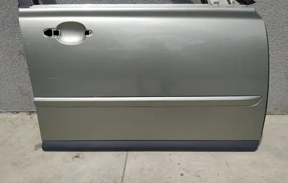 Volvo V50 Front door