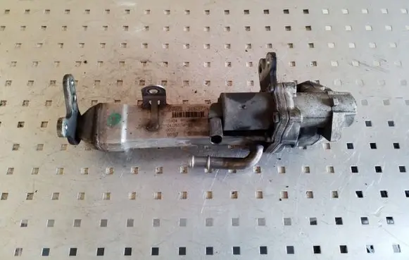 Volvo XC90 EGR valve cooler 30637142