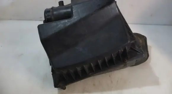 Chevrolet Cruze Air filter box