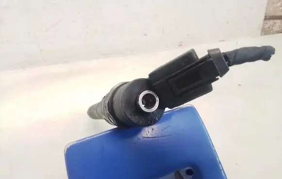 Mercedes-Benz A W168 Fuel injector A6680700287