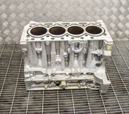 Volvo XC40 Engine block 31430768