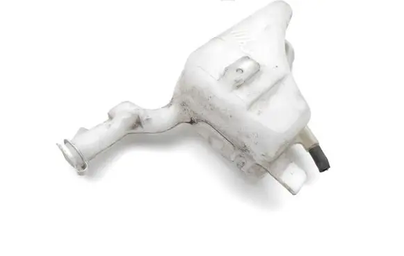 Mitsubishi Outlander Windshield washer fluid reservoir/tank
