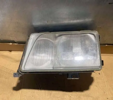 Mercedes-Benz E W124 Headlight/headlamp 0301073315