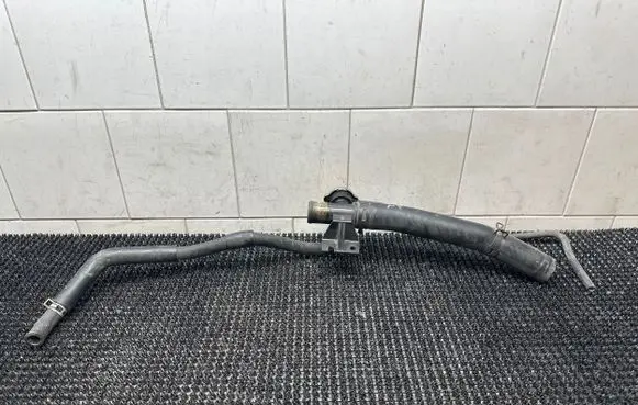 Mitsubishi Lancer X Engine coolant pipe/hose