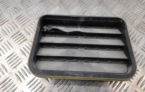 Porsche Panamera (970) Quarter panel pressure vent 7PP819181