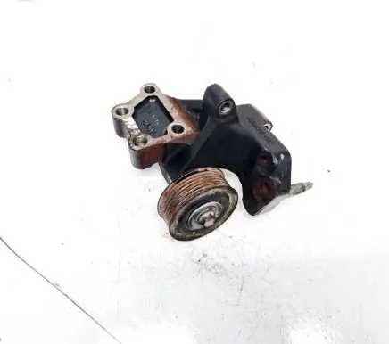 Toyota Avensis T270 Engine mounting bracket 123150r020