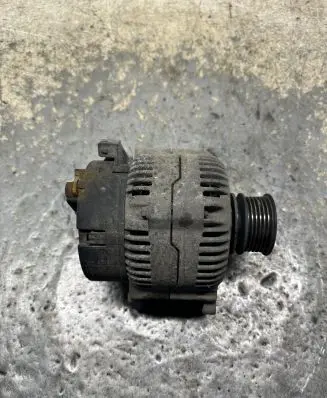Audi A3 S3 8L Generator/alternator 037903025B 0123310037