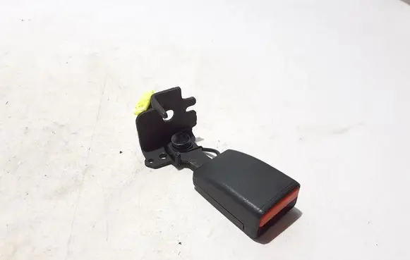 Volvo C40 Rear seatbelt buckle 32341090