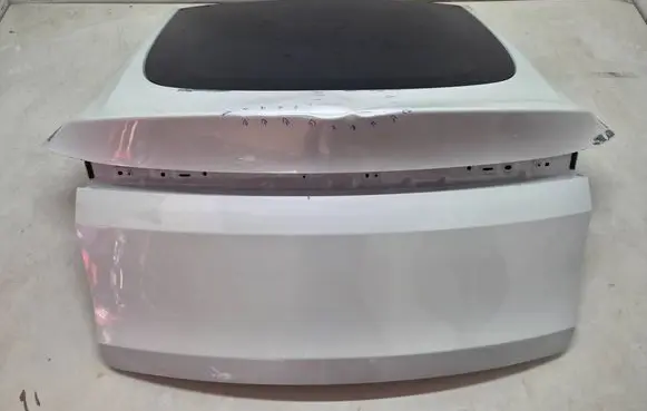 Tesla Model Y Juniper Truck tailgate 2024573EDA