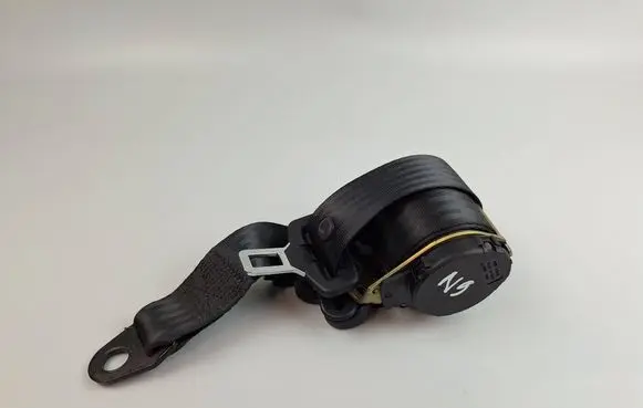 Maserati Coupe Rear seatbelt 33023157