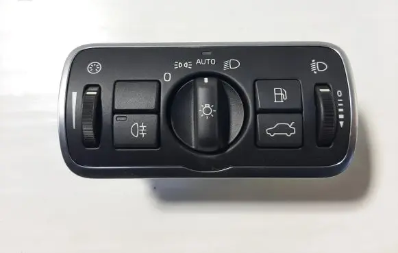 Volvo XC70 Light switch 30739456