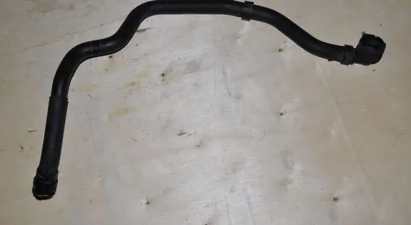 Citroen C4 II Picasso Engine coolant pipe/hose