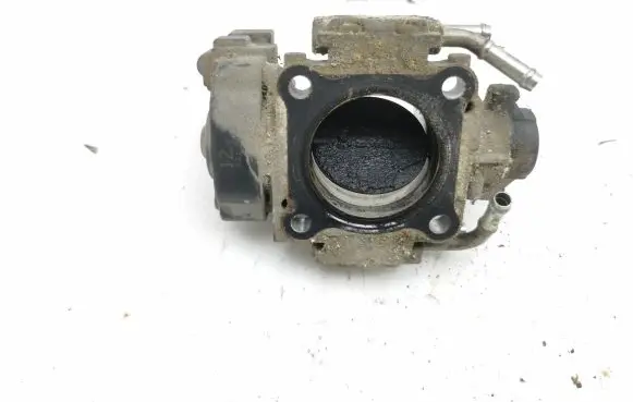 Toyota Avensis T250 Throttle valve PA612GF33 1923002010